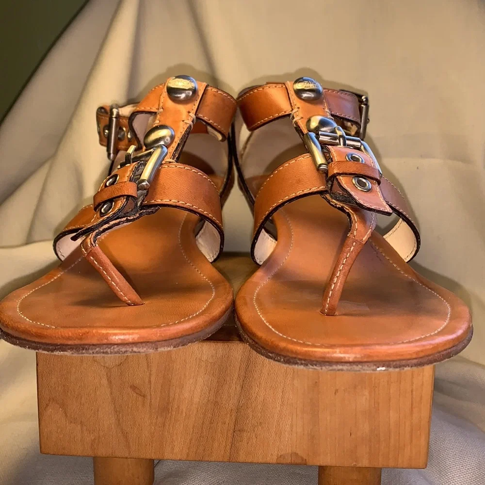 Coach slight wedge leather thong sandals EUC